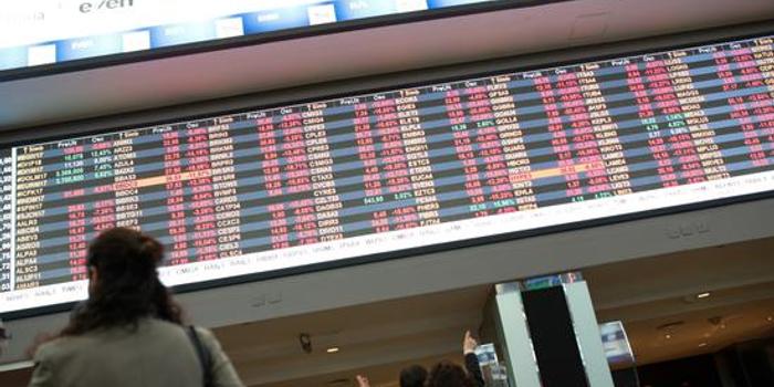 对冲基金抛售美元多头头寸 全球资金流向新兴市场