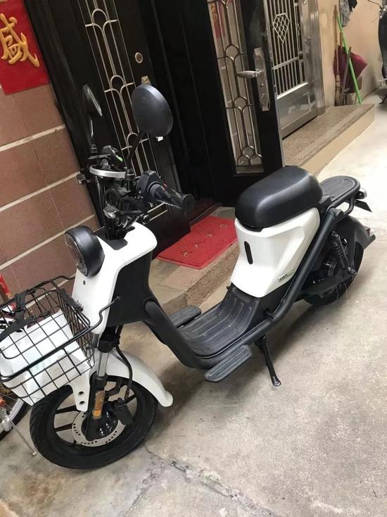 ▲方女士购买的小牛电动自行车(受访者供图)