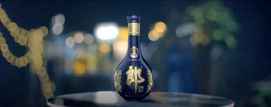 「世界蒸馏酒品牌榜」青花郎酱香亚军 世界百大名酒高层齐聚郎酒庄园尝鲜第五代青花郎