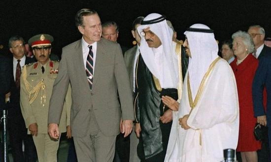 放下身段出访沙特，拜登政府的中东政策越来越“特朗普”化了