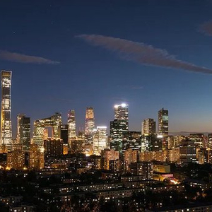 极点财经正轨吗？，极点商业