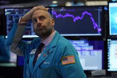 美股熔断、油价闪崩，全球金融市场新的危机来了吗？