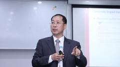 韩国高丽大学商学院院长Soo Young Kwon出席并演讲