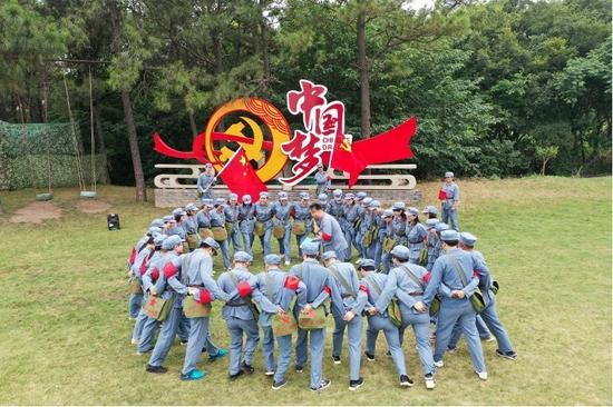 中传华夏集团重温红色革命之旅  ——重走长征路党建活动圆满结束
