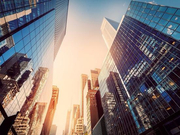 媒体评政治局会议：经济运行之变和楼市调控之策