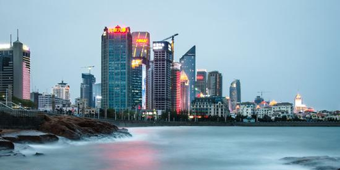 出席上合组织青岛峰会的外方领导人抵达青岛