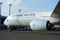 国泰航空承认:CX216航班副机长向非法示威者通风报信