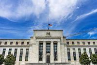 美联储保持利率稳定 预计明年不太可能采取任何行动