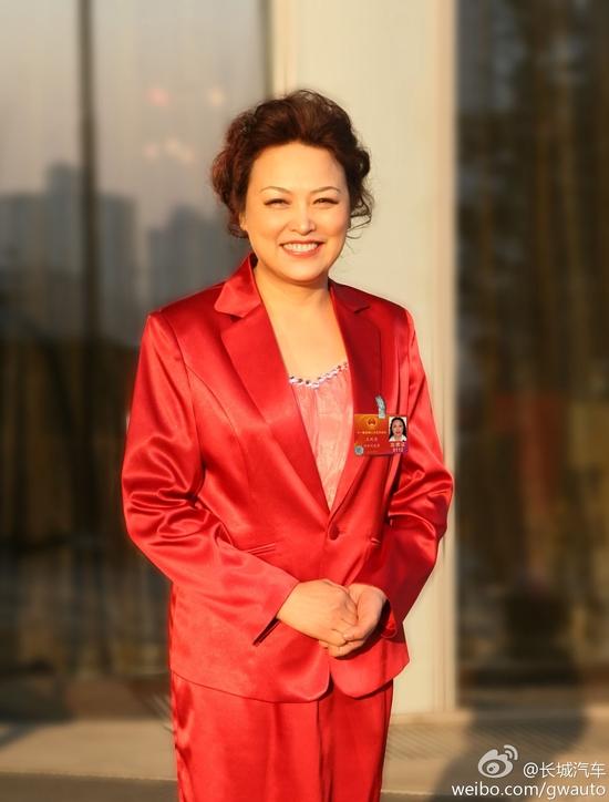 “车圈铁娘子”来坐镇，小鹏汽车或重现哈弗H6奇迹，特斯拉、蔚来会紧张吗？