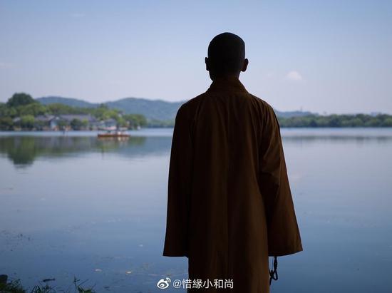若是闻了法,你不去做,没作用。(摄影:@惜缘小和尚)