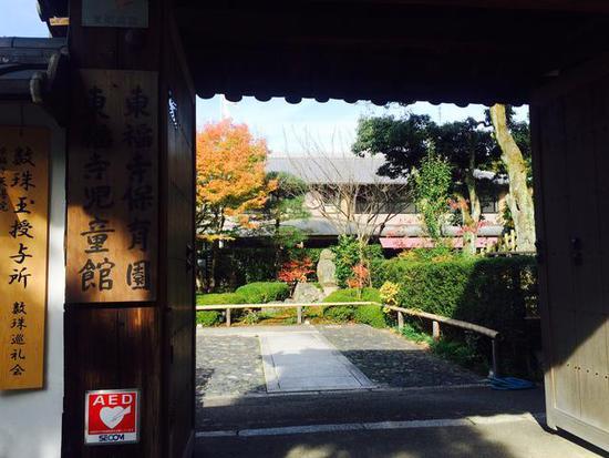 为何日本多把幼稚园设立在寺院里?