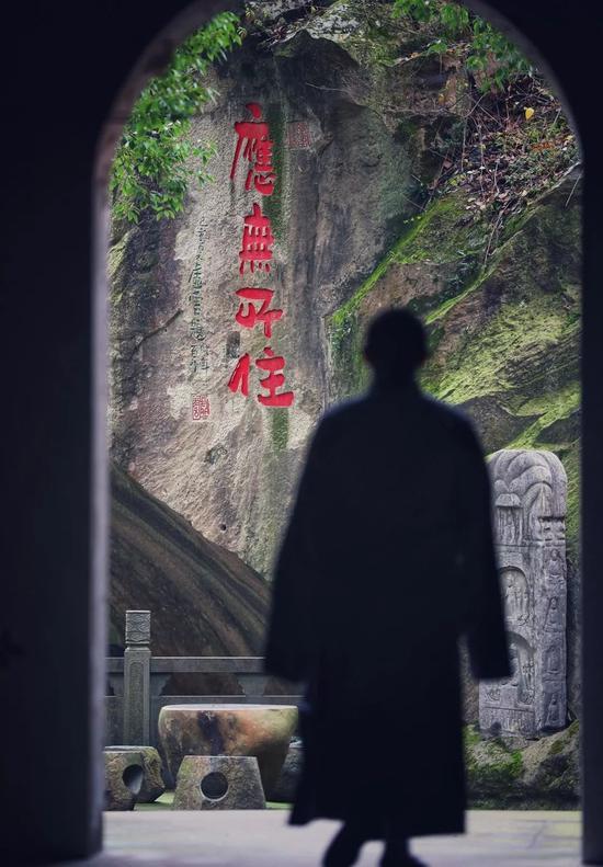 生死是人生的大患,生死流转的根源,就是‘烦恼’。(摄影:惜缘小和尚)
