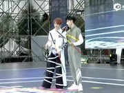 视频：2018粉丝嘉年华 “冷殿下”郭俊辰获“爱喝茶的社会人”奖