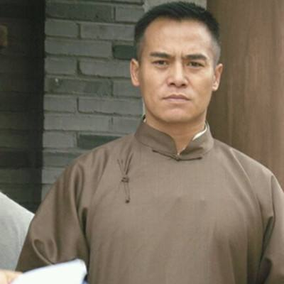 新《倚天》“谢逊”演5部金庸剧，命运曲折：10岁亡母，被骗光钱