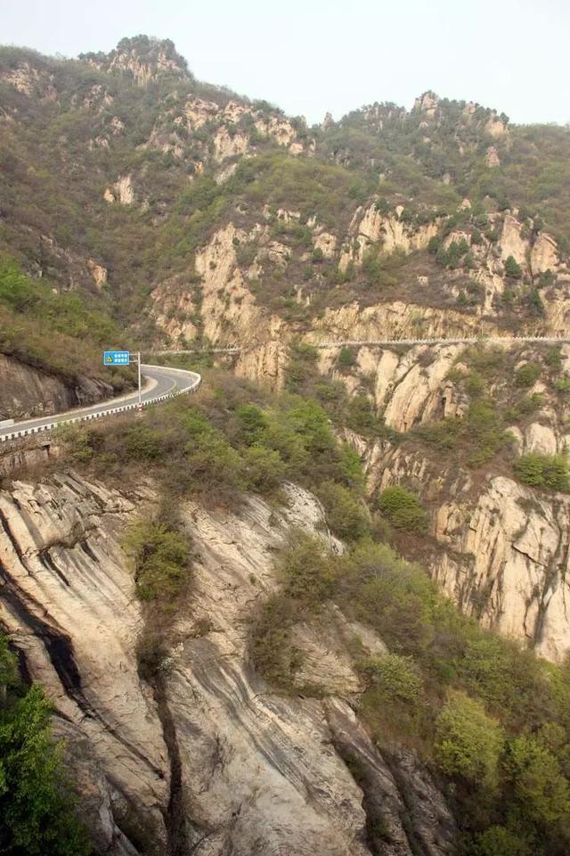 快看看京郊这11条又美又险的盘山公路，您都自驾过哪一条？