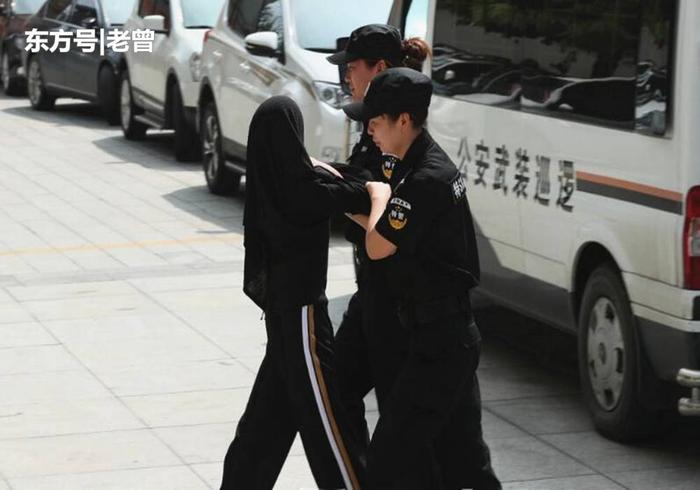 女逃犯双11前被捕，她跪求警察：等我1小时，购物车付款就走