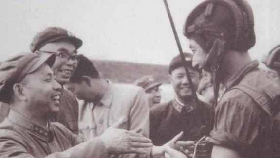 东北野战军第一纵队，总司令是哪位？