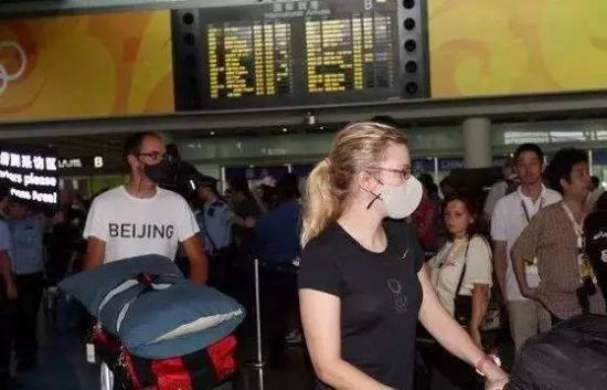 现在还觉得人家运动员戴口罩错了吗?