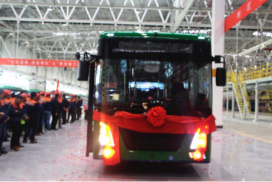 贵州长江汽车贵安新工厂广东500辆电动公交客车项目正式生产