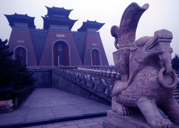 山西省临汾市有一座华门 是世界上最高门 堪称天下第一门!
