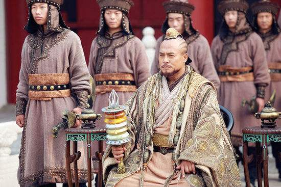新《倚天》“谢逊”演5部金庸剧，命运曲折：10岁亡母，被骗光钱