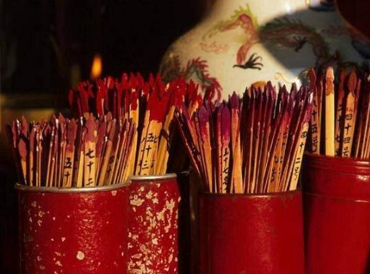 中国最灵验的五大许愿地，香火旺盛，排名第一的在北京！