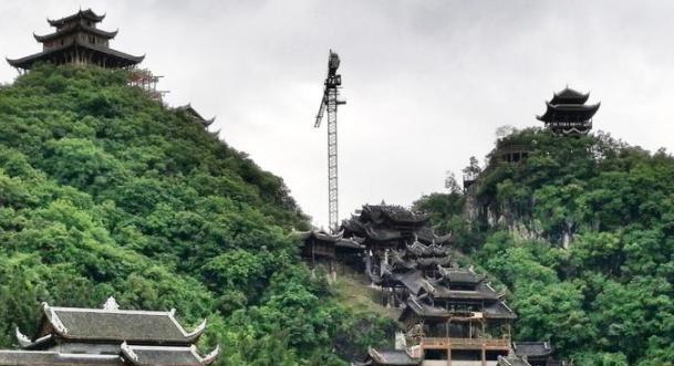 彭水蚩尤九黎城——中国最大的苗族建筑群和全国三大祭祖地之一