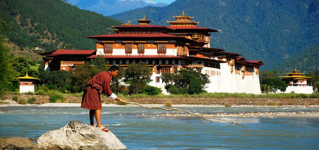 一千五睡个女人贵不贵——当代性交易定价背后的多维审视