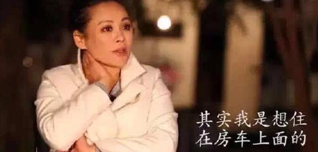 宁静吐槽花少2的人太会演，这已经是她第二次公开处刑花少2的人了