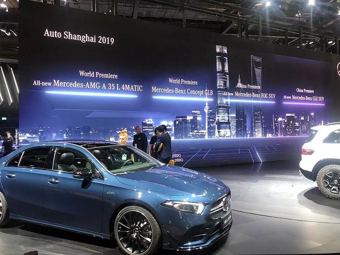 梅赛德斯奔驰GLE售72.78万起国产首款AMG正式亮相2019上海车展