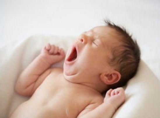 宝宝发育迟缓的4个指标，家长要有所了解，早知早受益