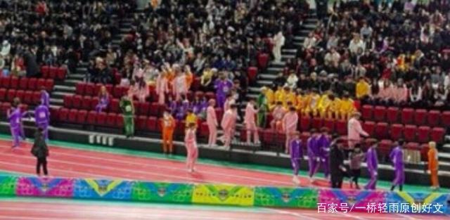 艺人和观众混坐！韩国《偶像运动会》引差评！周子瑜射箭登热搜！