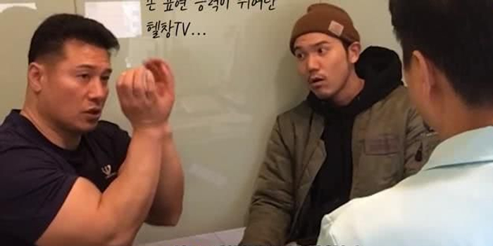 健美运动员与医生对话 直言类固醇副作用很大