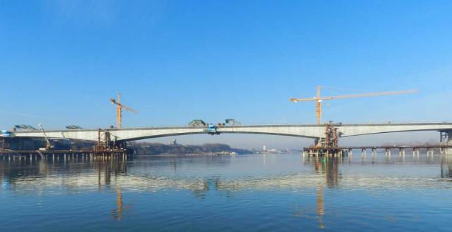 欧洲这次高兴坏了！请求中国建造世界级大桥，让其节省10多个亿