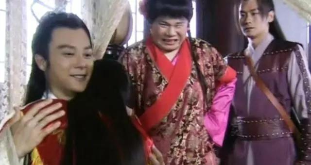 《龙游天下》中司马玉龙爱白珊珊吗？对于一厢情愿，更多的是习惯