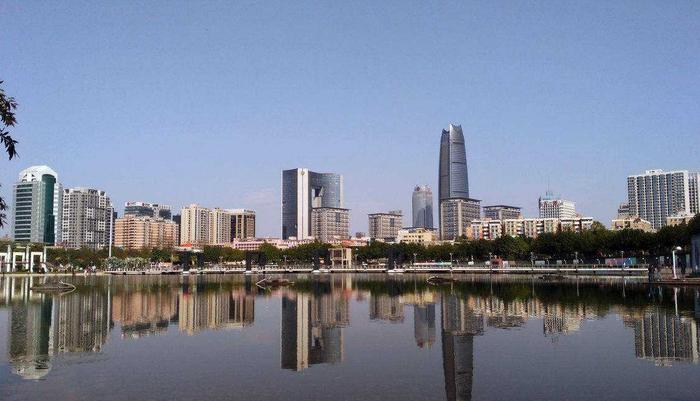 广东第三大城市花落谁家,佛山、东莞、惠州你更看好哪一个?!