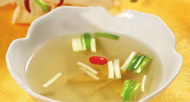 风寒感冒喝什么汤好得快，不妨试试这7款汤食，营养又健康