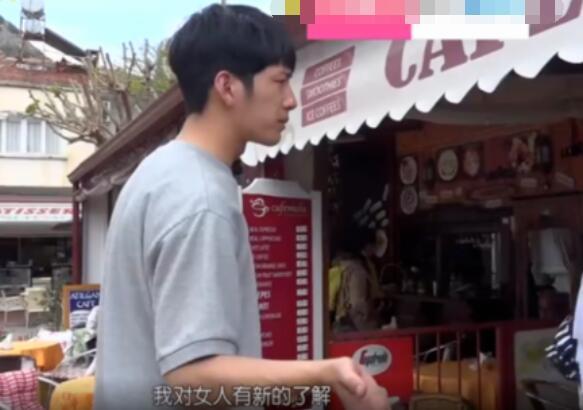 宁静吐槽花少2的人太会演，这已经是她第二次公开处刑花少2的人了