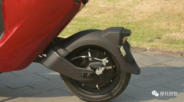 7988元，新大洲本田首款锂电池摩托车V-GO静态测评