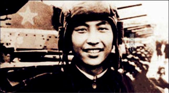 为什么解放军第一位坦克战斗英雄在锦州战役时差点被指导员枪毙？
