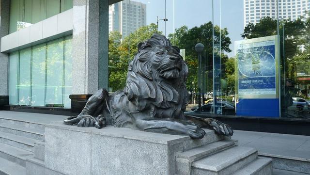 中国古代没有狮子，但是却有很多狮子的雕像，这是什么原因呢？