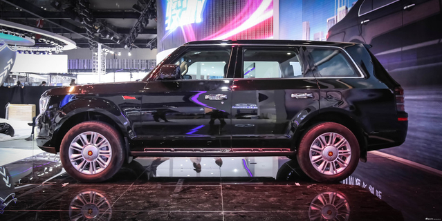 中国版“路虎” 红旗LS5亮相上海车展