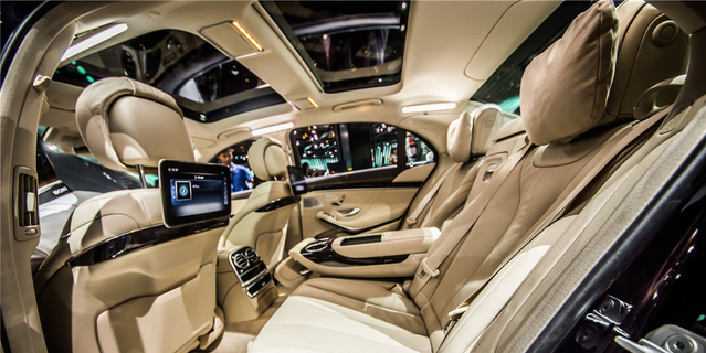 首发实拍奔驰新款S级