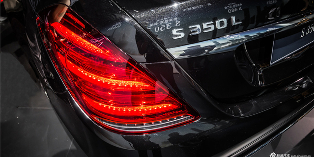 首发实拍奔驰新款S级