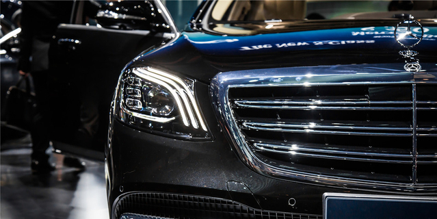 首发实拍奔驰新款S级