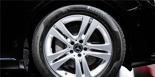 首发实拍奔驰新款S级