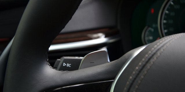 2018款宝马5系2.0T自动530Li尊享型豪华套装