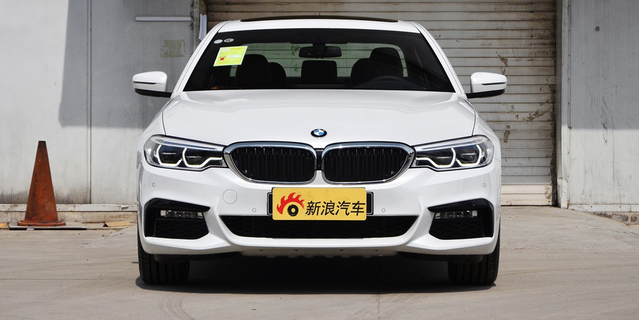 2018款宝马5系2.0T自动530Li尊享型 M运动套装