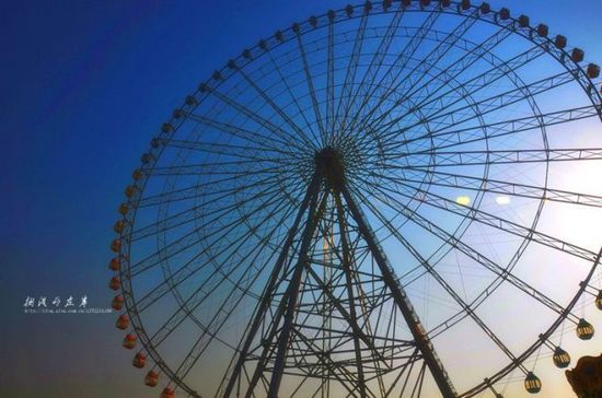 巨大的摩天轮 巨大的摩天轮