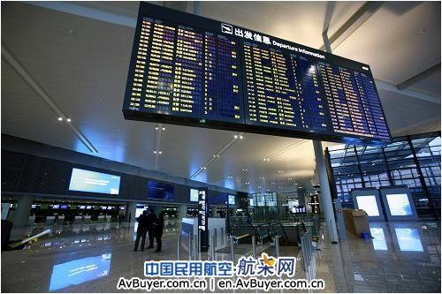 虹桥机场西区航站楼内景